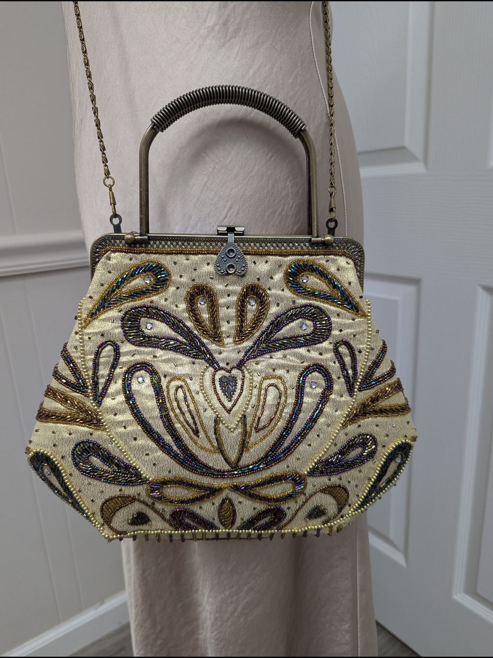 Vice Versa Too Embellished Cream Beaded Top-Handle Evening Bag